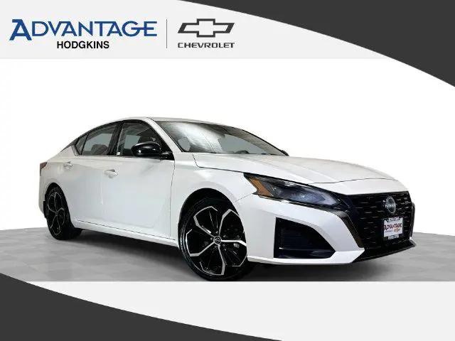 2023 Nissan Altima SR FWD for sale in Hodgkins, IL