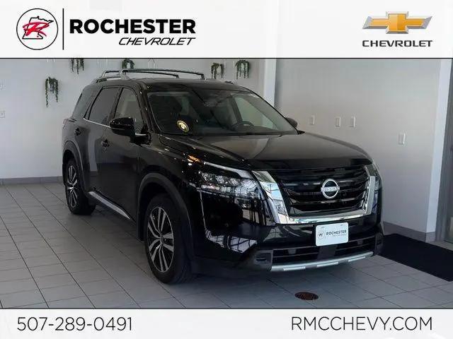 2025 Nissan Pathfinder Platinum 4WD for sale in Rochester, MN