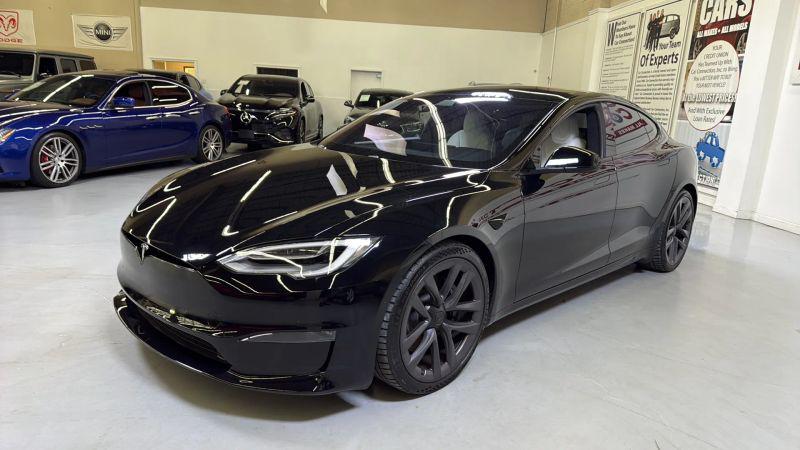 2022 Tesla Model S Plaid Tri Motor All-Wheel Drive