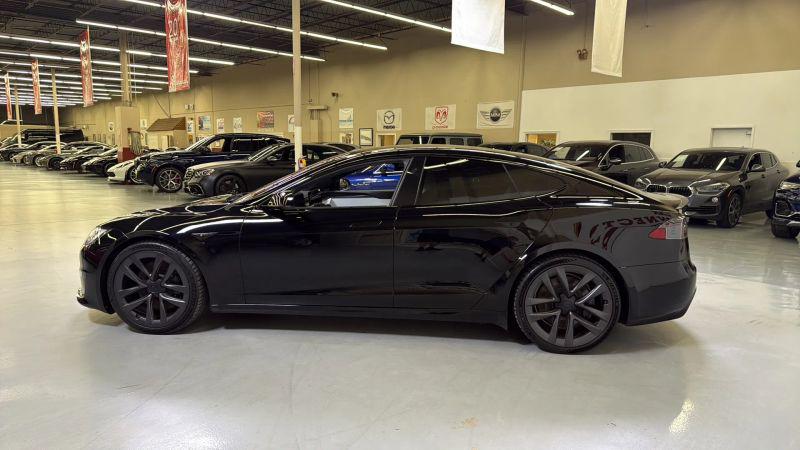 2022 Tesla Model S Plaid Tri Motor All-Wheel Drive