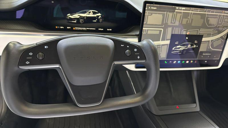2022 Tesla Model S Plaid Tri Motor All-Wheel Drive