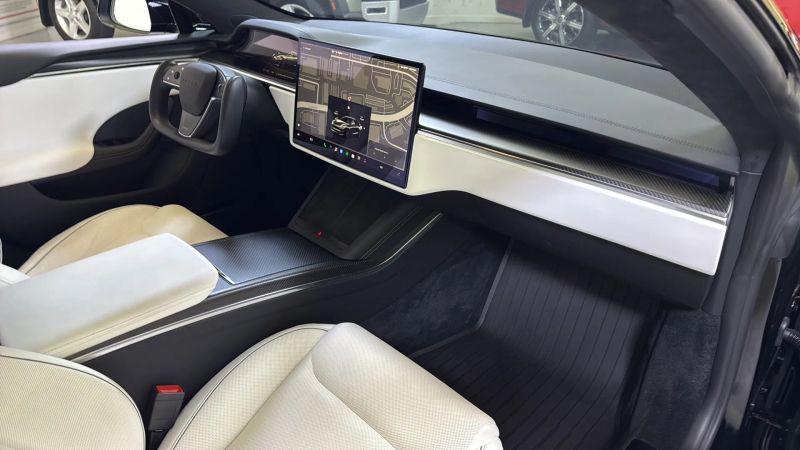 2022 Tesla Model S Plaid Tri Motor All-Wheel Drive