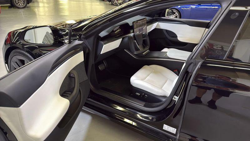 2022 Tesla Model S Plaid Tri Motor All-Wheel Drive