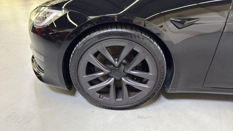 2022 Tesla Model S Plaid Tri Motor All-Wheel Drive