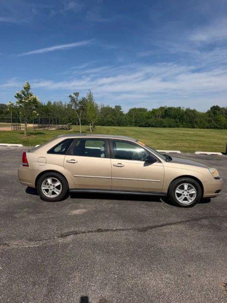 2004 Chevrolet Malibu Maxx LS for sale in Warrenville, IL