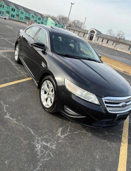 2011 Ford Taurus SEL for sale in Warrenville, IL