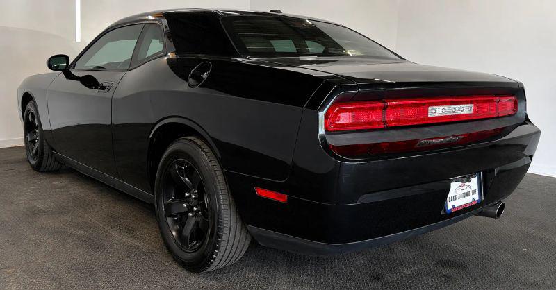 2009 Dodge Challenger SE