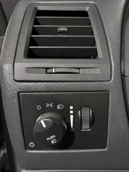 2009 Dodge Challenger SE