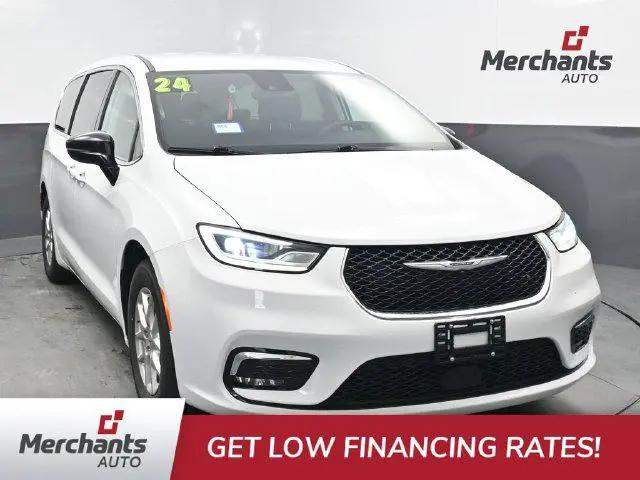 2024 Chrysler Pacifica Touring L for sale in Hooksett, NH