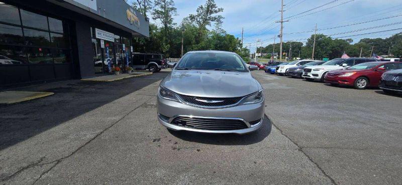 2016 Chrysler 200 Limited