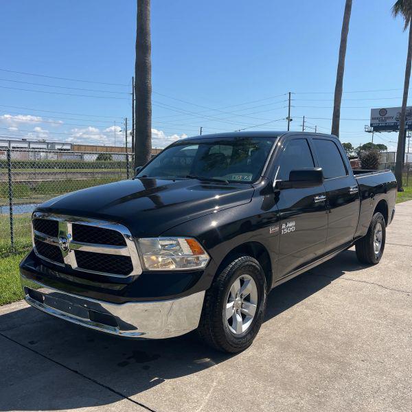 2017 Ram 1500 SLT Crew Cab 4x2 64 Box for sale in Miami, FL
