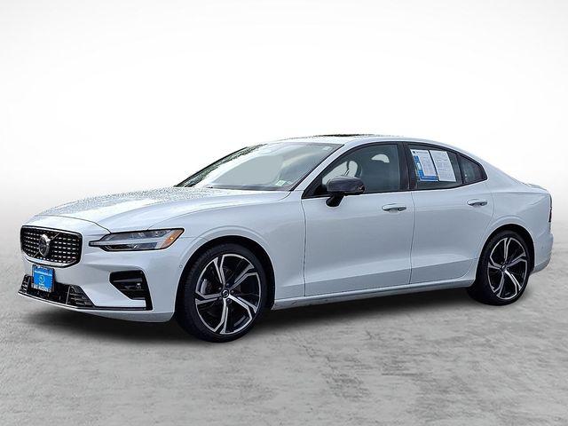 2024 Volvo S60 B5 Plus Dark Theme for sale in Huntington, NY