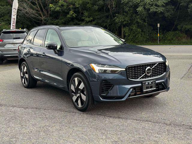 2024 Volvo XC60 Recharge T8 Plus Dark Theme for sale in Huntington, NY