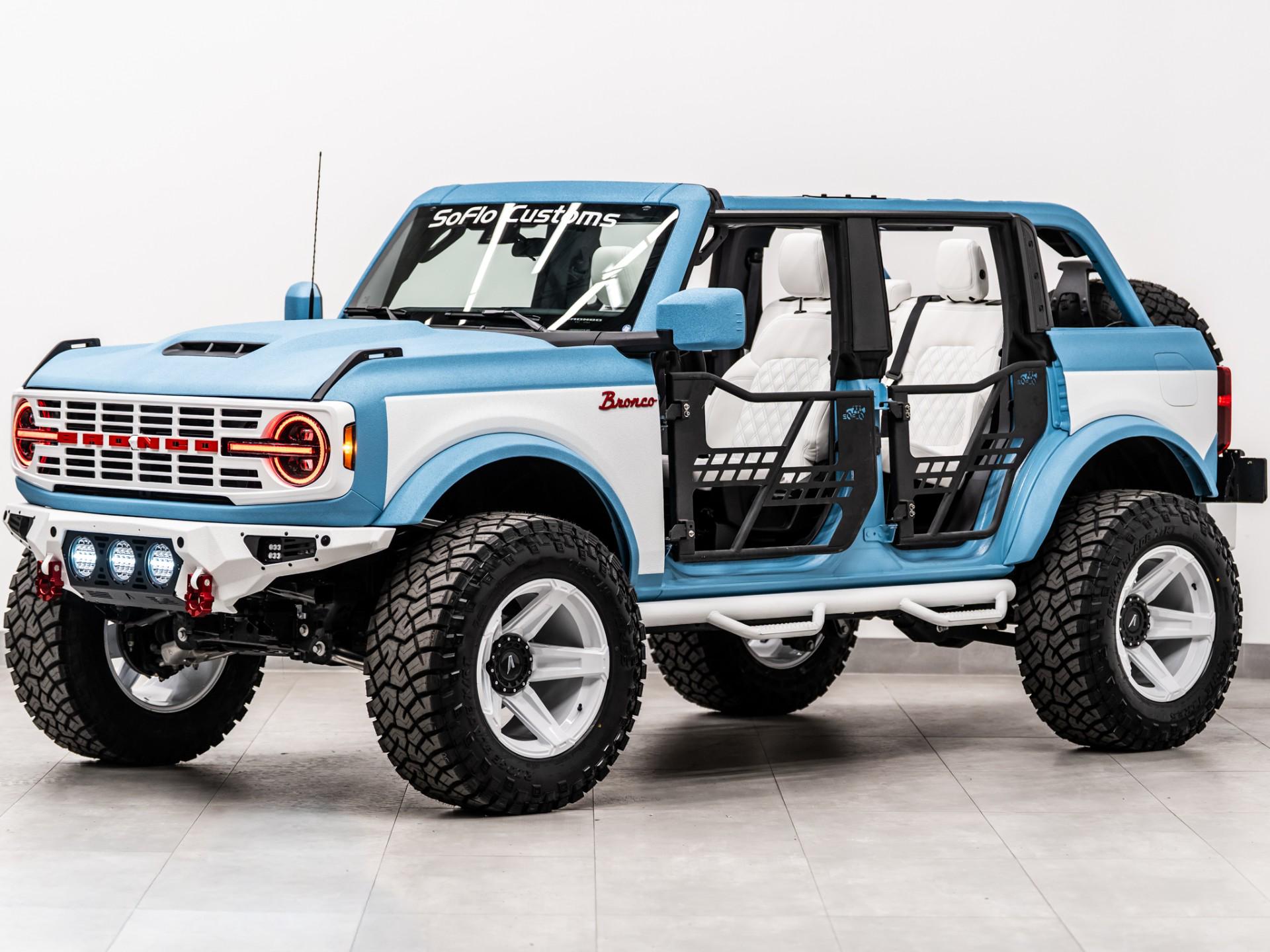 2025 Ford Bronco 4-Door 4WD