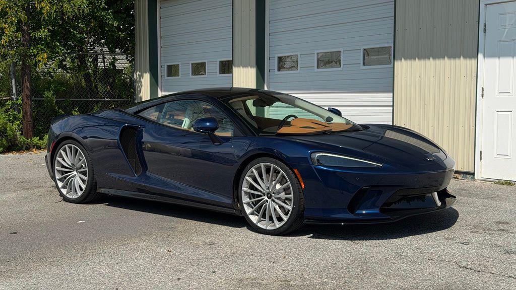 /2020 Mclaren GT