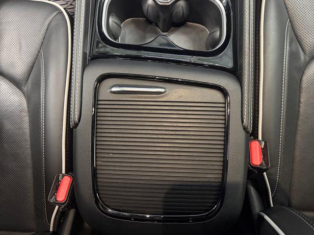 2025 Chrysler Pacifica Limited AWD