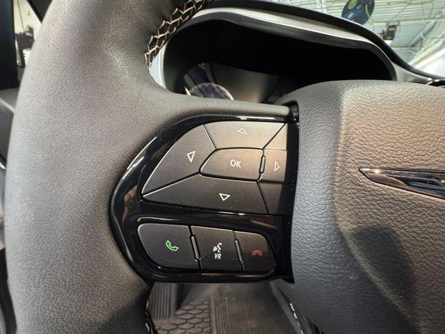2025 Chrysler Pacifica Limited AWD