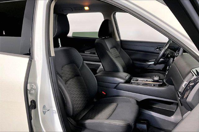 Used 2024 Nissan Pathfinder SV 4WD For Sale in Olive Branch, MS