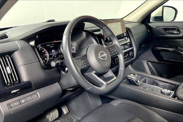 Used 2024 Nissan Pathfinder SV 4WD For Sale in Olive Branch, MS