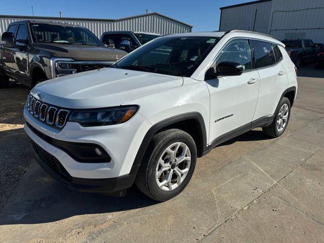 2025 Jeep Compass Latitude 4x4 for sale in Whitesboro, TX