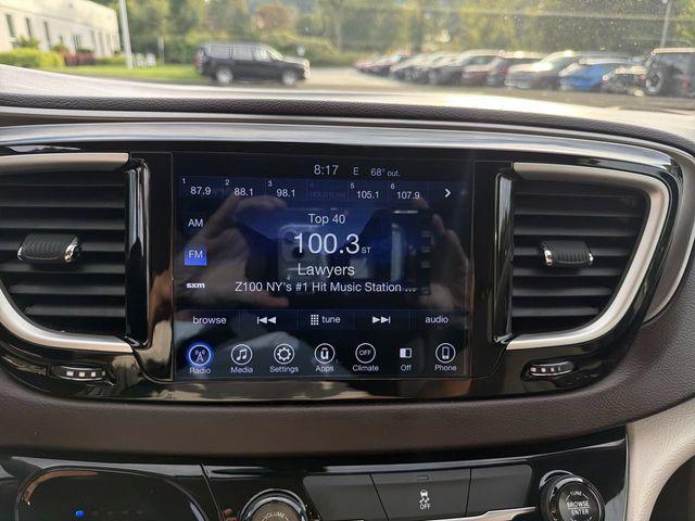 2017 Chrysler Pacifica Touring