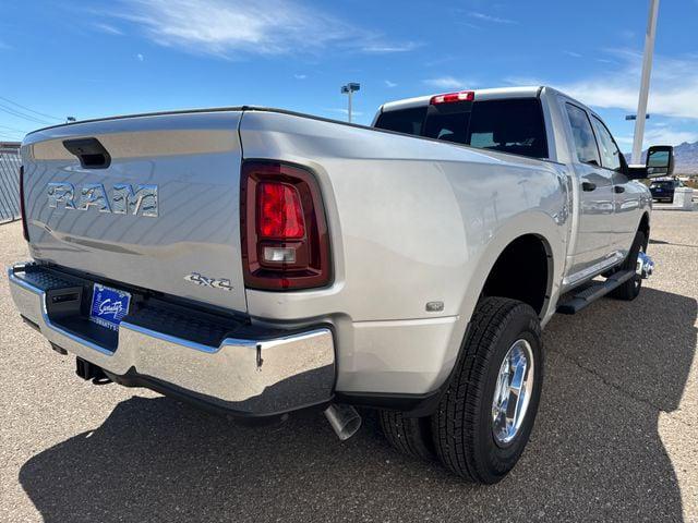 2026 RAM Ram 3500 RAM 3500 TRADESMAN CREW CAB 4X4 8 BOX
