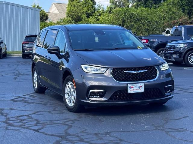2023 Chrysler Pacifica Touring L for sale in Burlington, NC