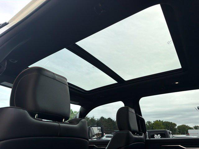 2025 Ram 1500 Laramie Crew Cab 4x4 57 Box