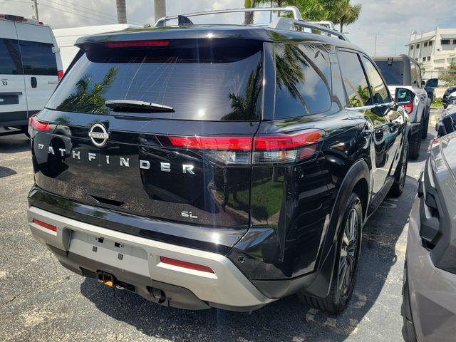 2022 Nissan Pathfinder SL 2WD