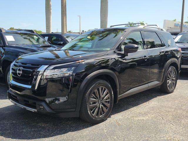 2022 Nissan Pathfinder SL 2WD