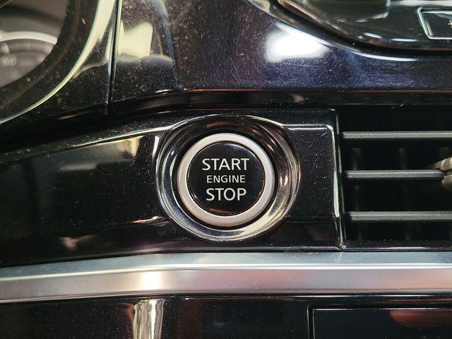 2022 Nissan Pathfinder SL 2WD