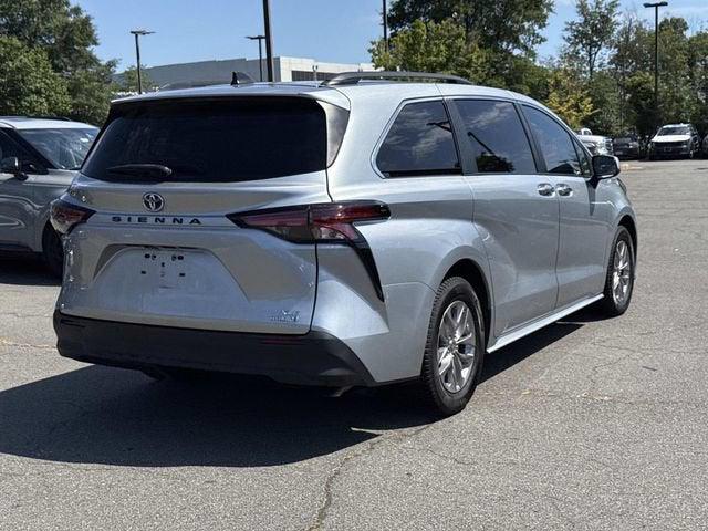 2022 Toyota Sienna XLE 2022 Toyota Sienna XLE