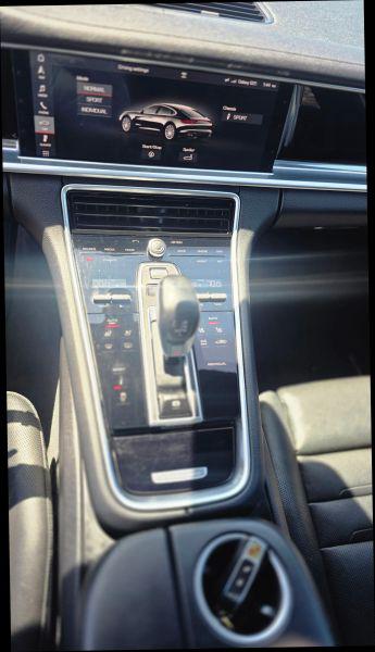 2018 Porsche Panamera 4