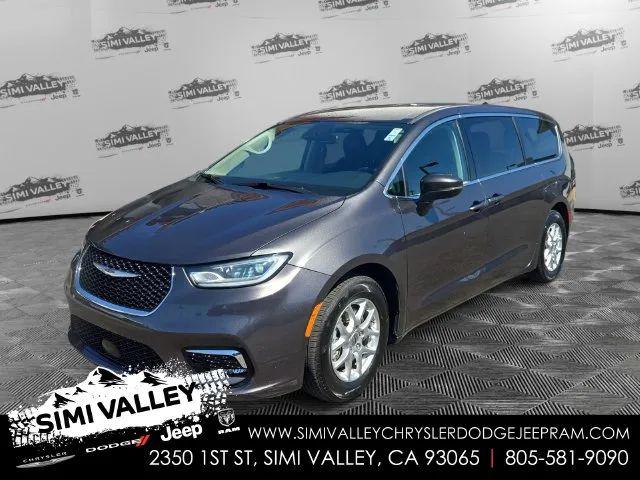 2023 Chrysler Pacifica Touring L for sale in Simi Valley, CA