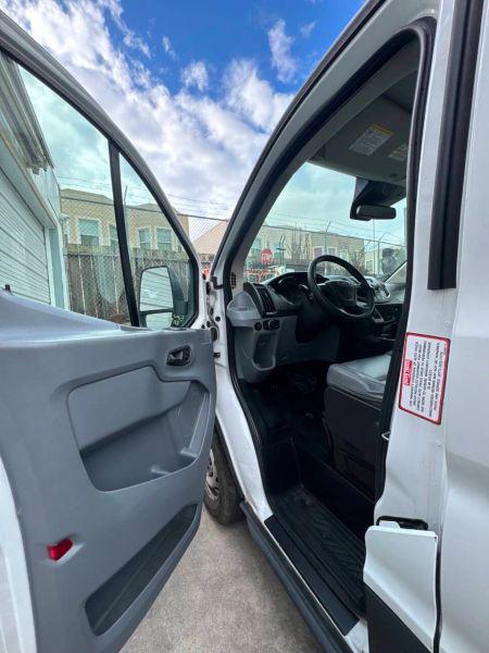 2016 Ford Transit w/60/40 Side Door w/RWB