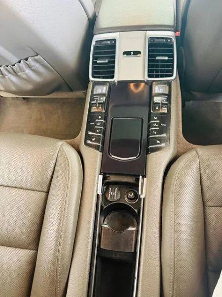 2016 Porsche Panamera S