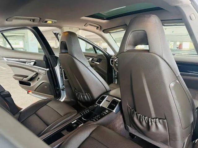 2016 Porsche Panamera S