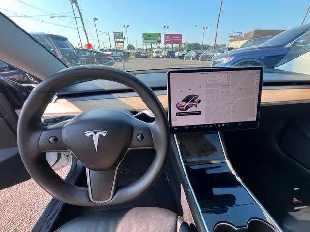 2020 Tesla Model 3 Standard Range Rear-Wheel Drive