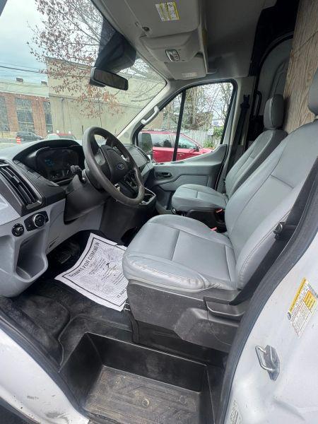 2017 Ford Transit Medium Roof w/Sliding Side Door w/LWB