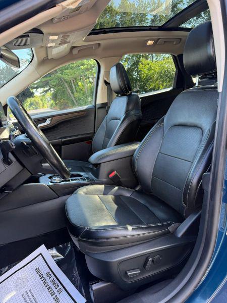 2020 Ford Escape Titanium