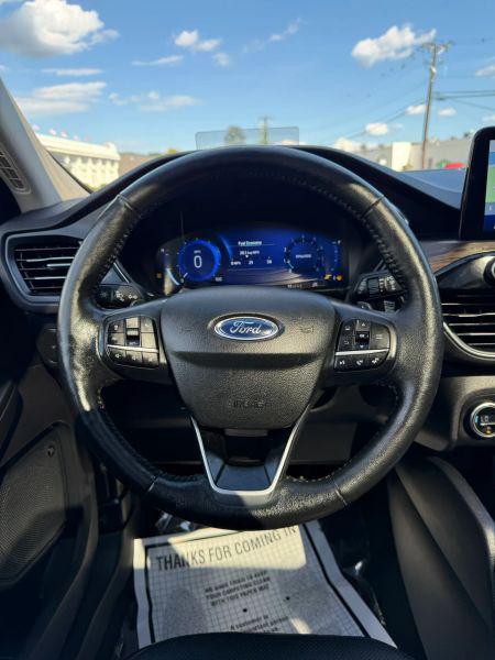 2020 Ford Escape Titanium