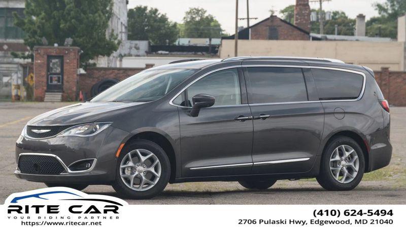 2017 Chrysler Pacifica Touring-L for sale in Edgewood, MD