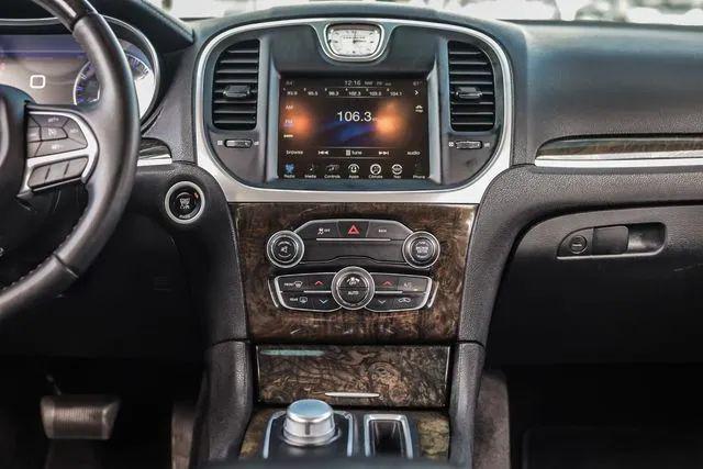 2015 Chrysler 300 300C