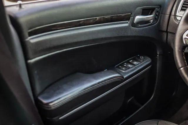 2015 Chrysler 300 300C