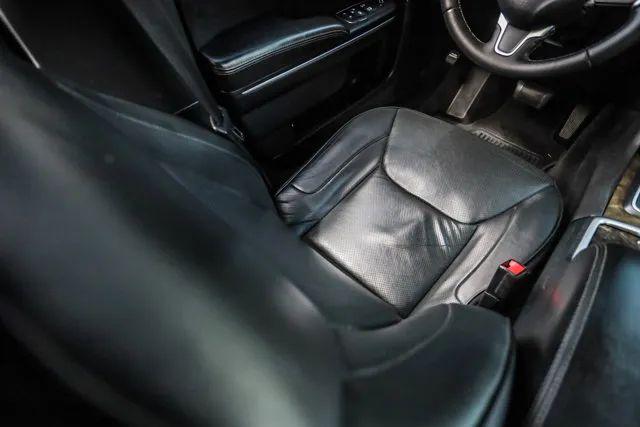 2015 Chrysler 300 300C