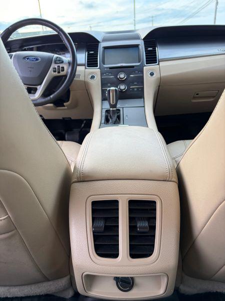 2015 Ford Taurus SEL
