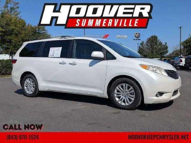 2017 Toyota Sienna XLE Premium 8 Passenger for sale in Summerville, SC