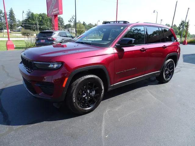 2025 Jeep Grand Cherokee Altitude X 4x4 for sale in Valparaiso, IN