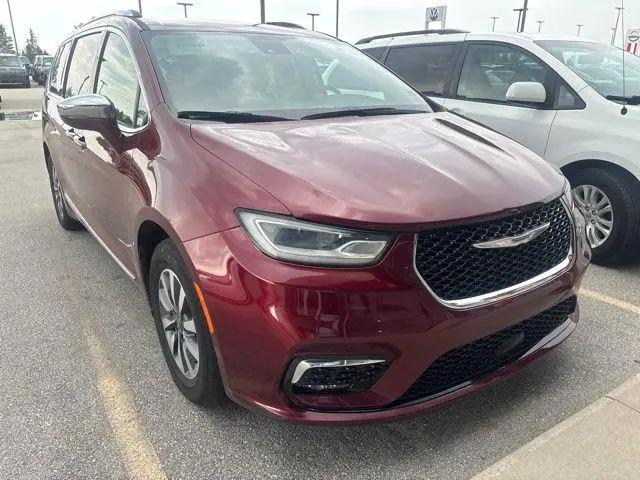 2021 Chrysler Pacifica Hybrid Limited for sale in Sheboygan, WI