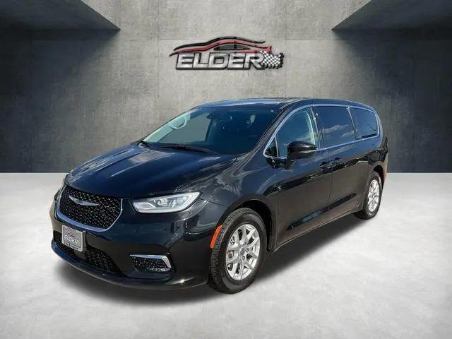 2023 Chrysler Pacifica Touring L for sale in Cedar Park, TX